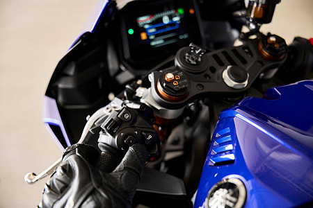 Мотоцикл Yamaha R9